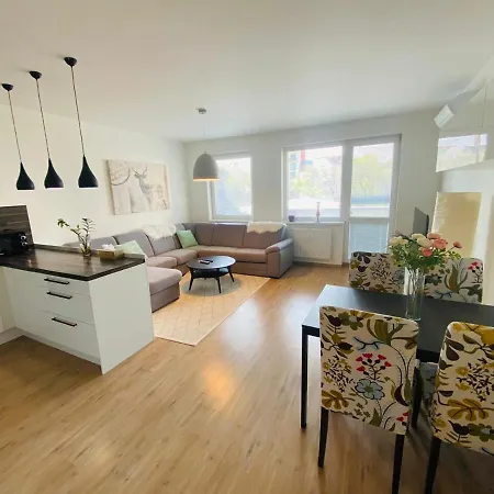 Apartman Jegeho & Free Parking Bratislava Exterior photo